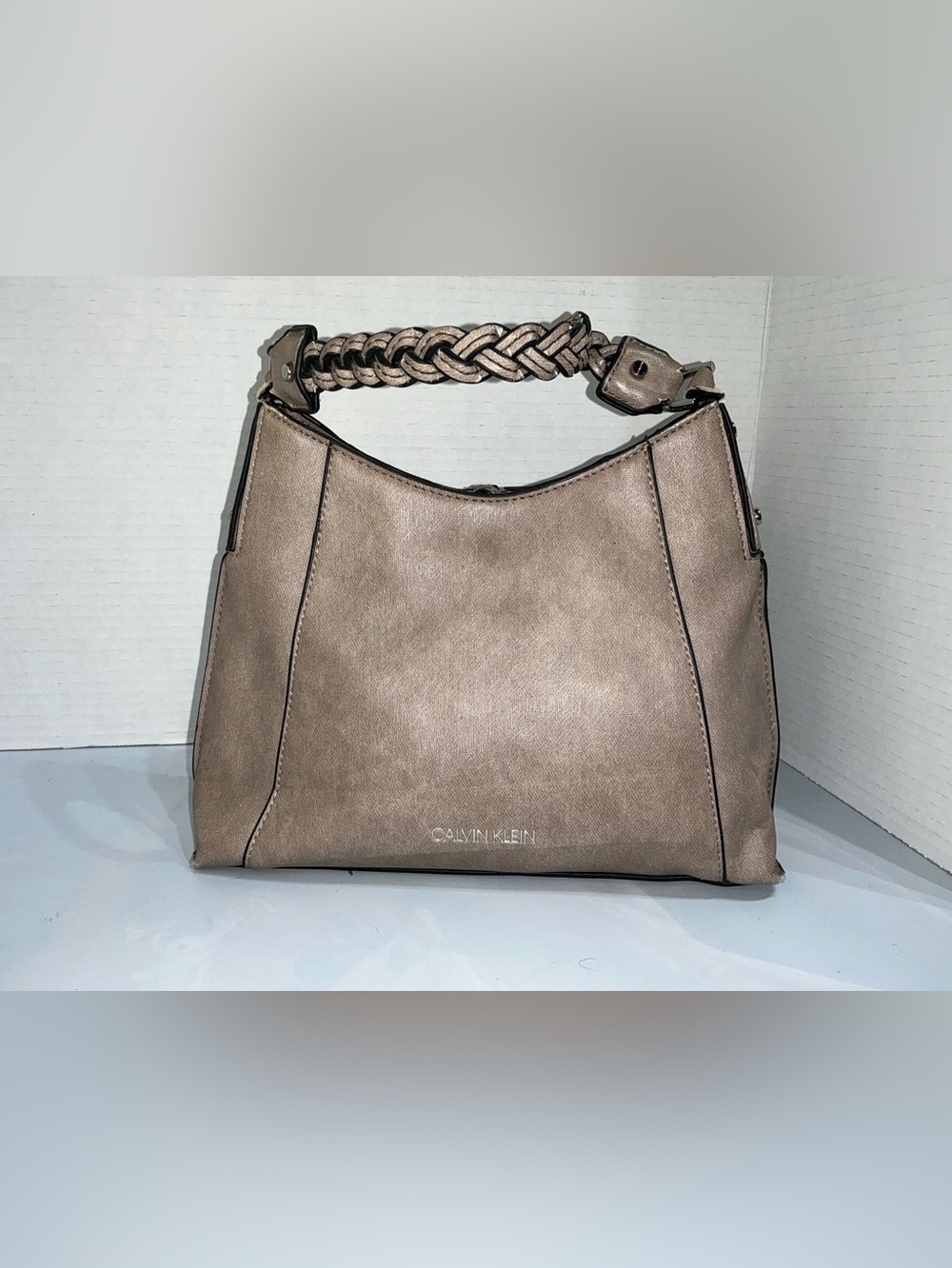 Calvin Klein Braided-Handle Crossbody Hobo Bag Taupe Chic Boho Y2K preppy Casual
